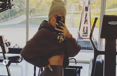 Khloe Kardashian Slammed for Photoshopped Gym Pic