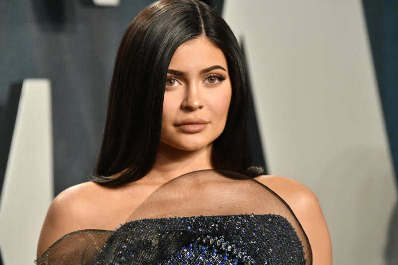 Kylie Jenner Recovers from Painful Surgery