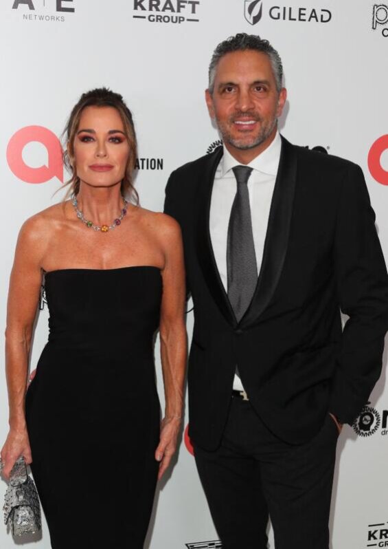 Mauricio Umansky Shares Snaps From ‘Dancing With The Stars’ Season As Kyle Richards Addresses Prediction They’ll Get Back Together